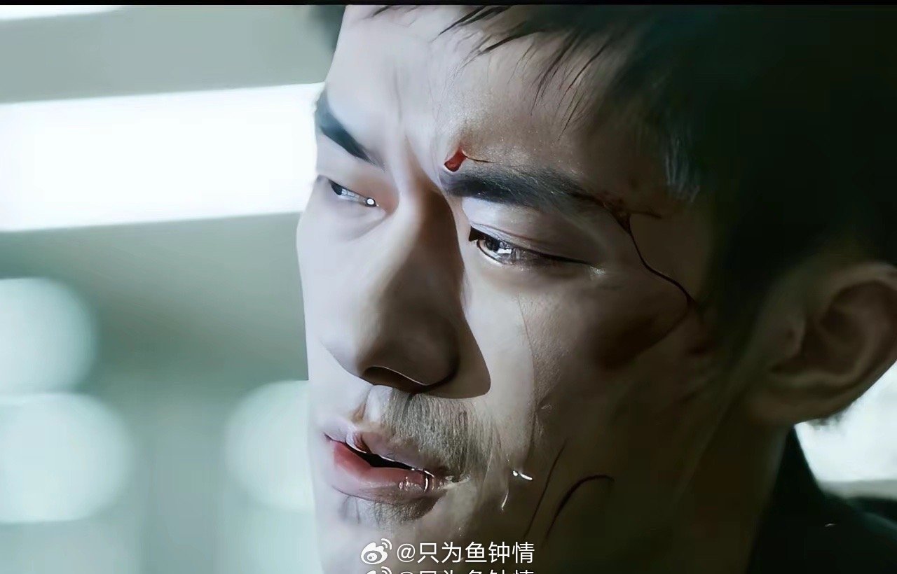 发现一个有意思的事，只要是易烊千玺演的戏，不管是谁出演男主角，演技好不好，他演得