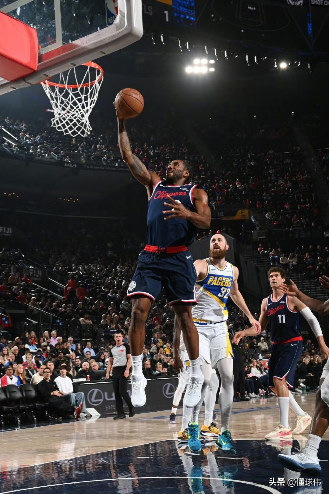 前队友的肯定！西亚卡姆谈伦纳德：

“我们一起在猛龙拿过总冠军。”

“那是最美