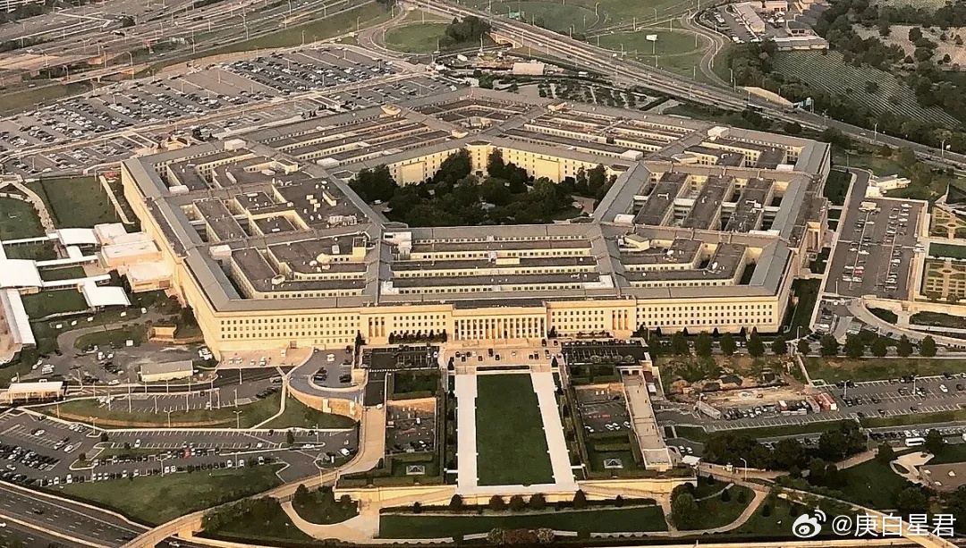 阅兵后，美国彻底对中国服气了，向全球高举免战牌 说出来你们不信，中国可能是近三百