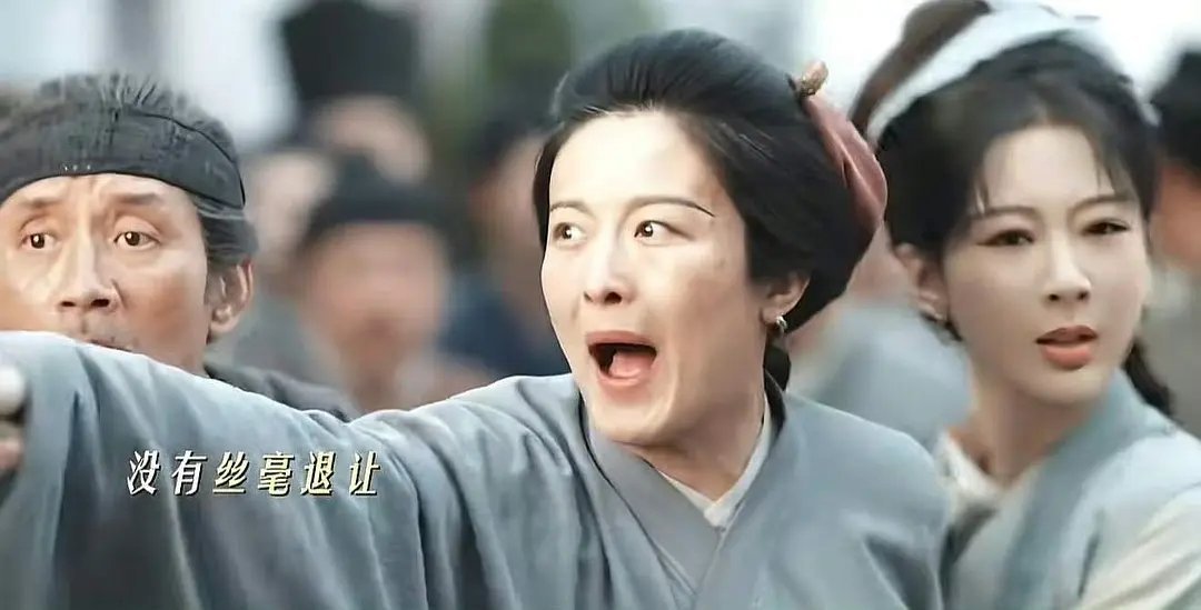 单开磨皮算不算雌竟？没有丝毫对前辈演员的尊重，眼里只有出片的渴望。 