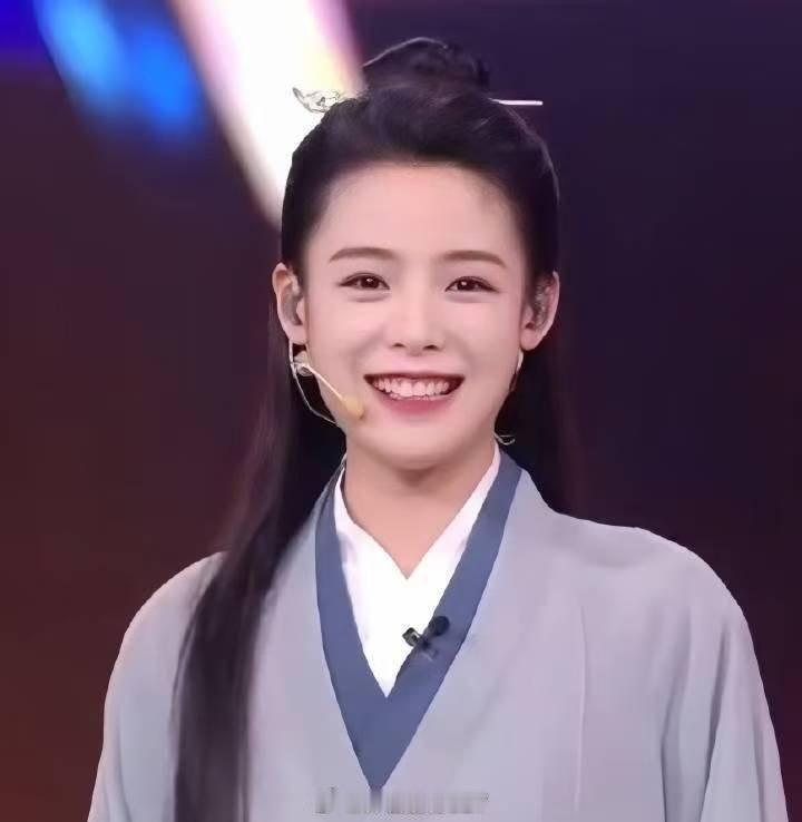 陈丽君 我的大观园陈丽君年度瞩目女影人top1 儿童节快乐，这个萌娃今天属于麻麻