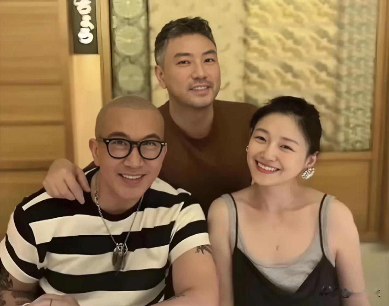 成年人觉得，钱在哪里爱就在哪里，但是看具俊晔和徐熙媛这对夫妻，怎么也不像宣传的这