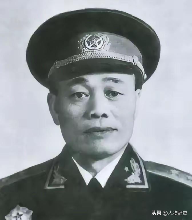 1977年，坐镇西北20年的冼恒汉，被找去谈话，短短10分钟便丢了所有乌纱帽。直