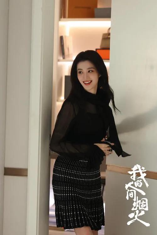 王楚然“四百”风波：失物背后的人间况味

王楚然一句“四百没了”，引得舆论微澜。