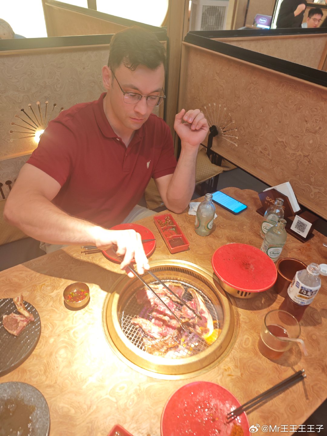 回国吃的最爱，就是自助烤肉。韩国烤肉最便宜，68一个人，这家算贵的，但是评价很好