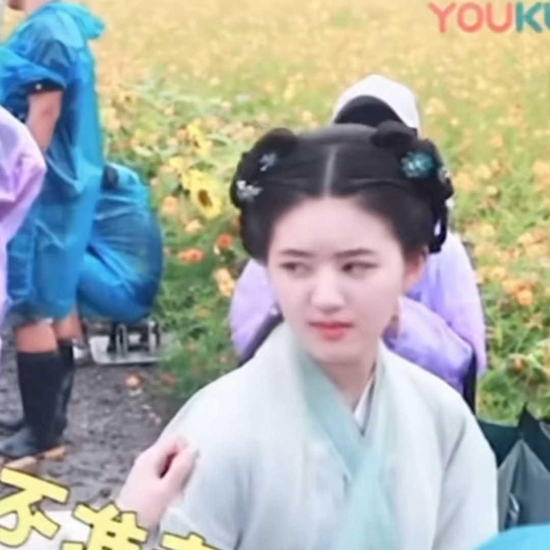 发现没完没了的小春花：🤨 