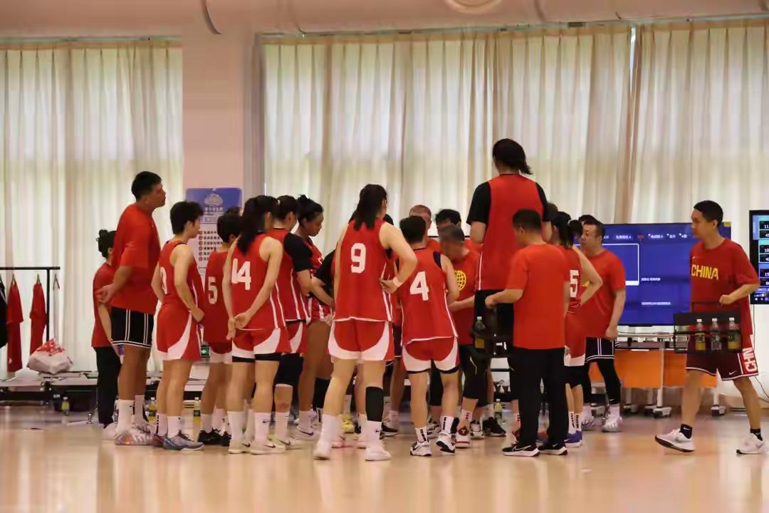 6月26日，中国女篮在北体大举行媒体公开课，向外界介绍了球队的最新备战进展。根据
