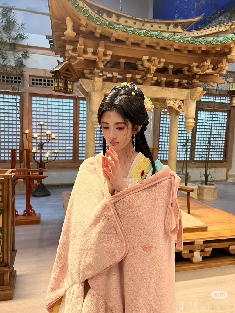 战损版黎非🩸鞠婧祎千香