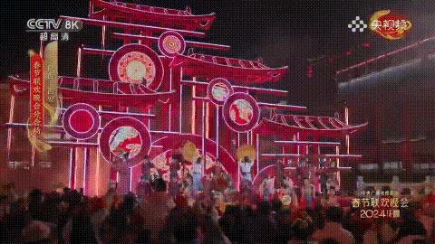 春晚这段舞剧真的太高级了，配乐大气磅礴，演员小姐姐目光慑人，飒气满满！男演员也功