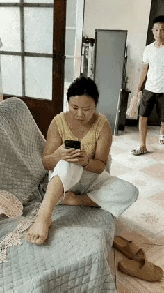 这个社会怎么了？自尊在金钱面前难道一文不值吗？🤔