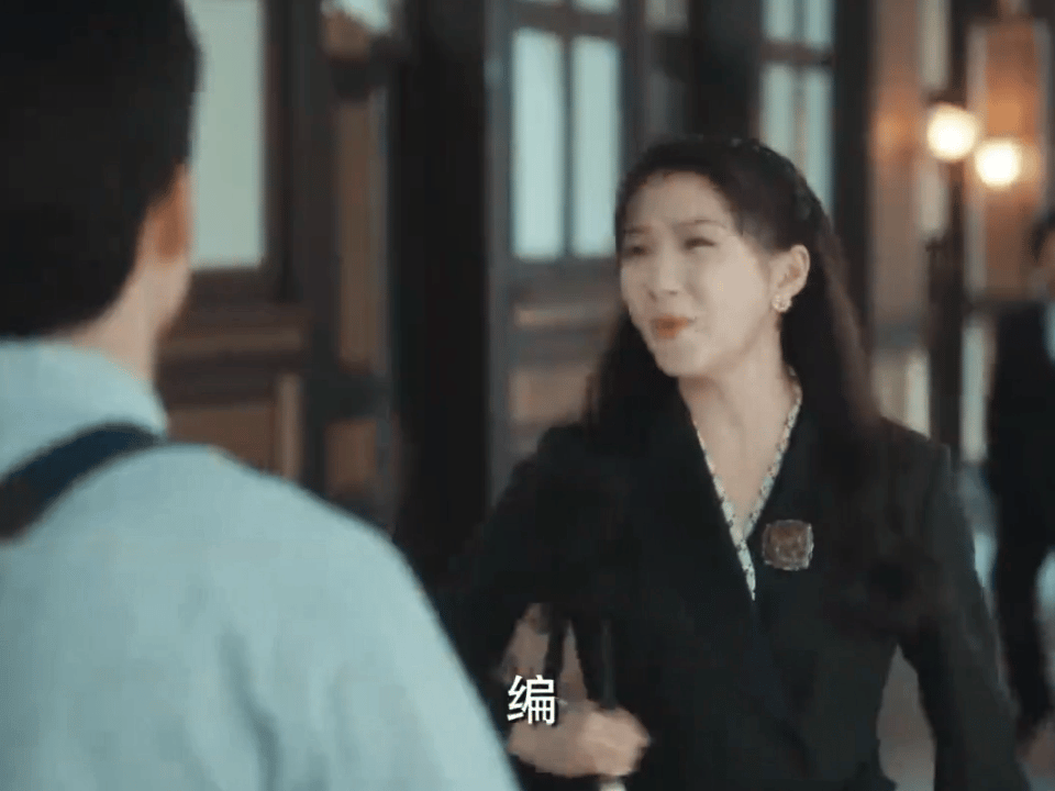 #关晓彤台词演我状态#《梅花红桃》关晓彤台词演绎经典重现，吵架是吵不过她，满脑子