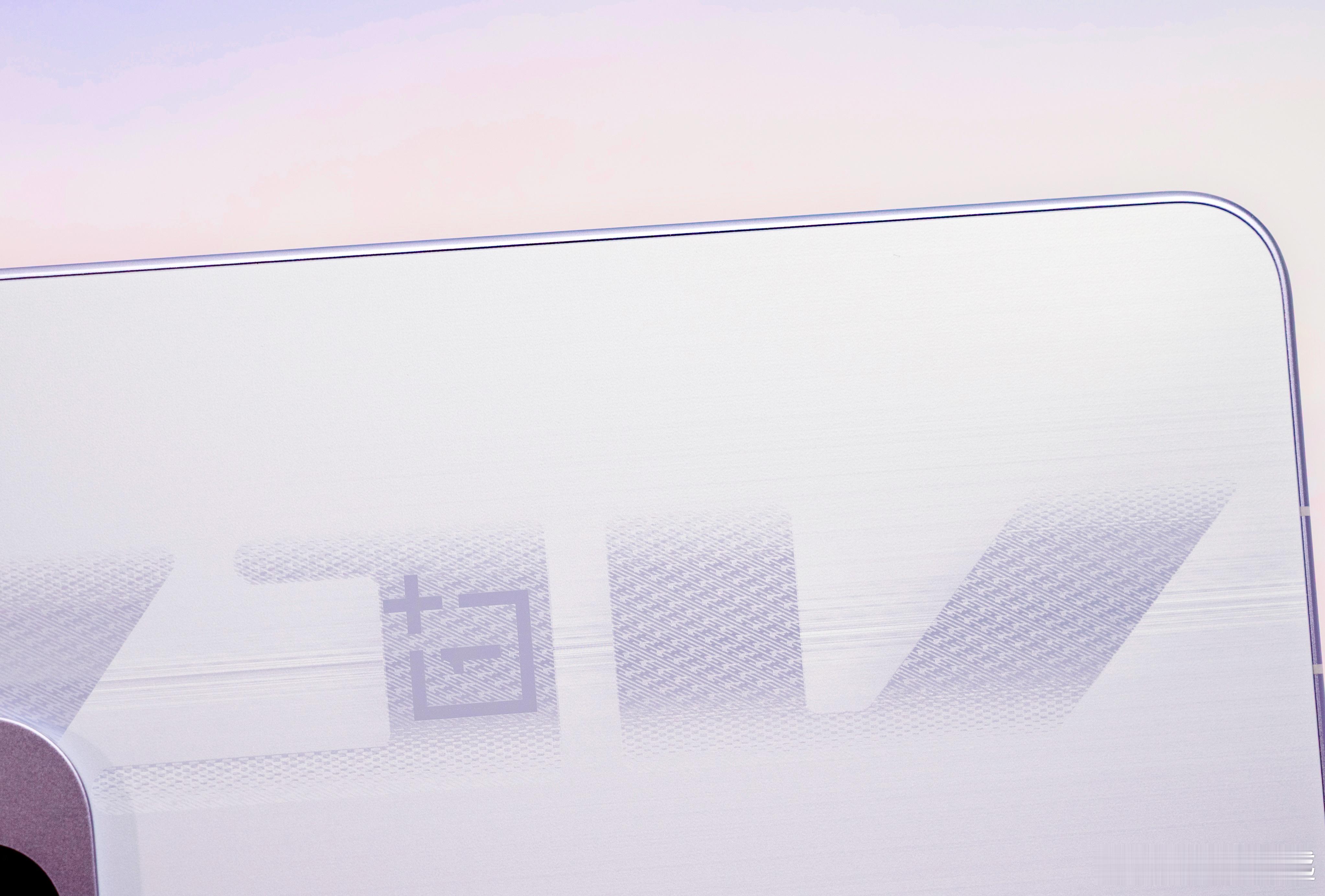 原神今晚又上一加Ace6T发布会了，我也拍了一组图，大家觉得如何？下次拍和平精英