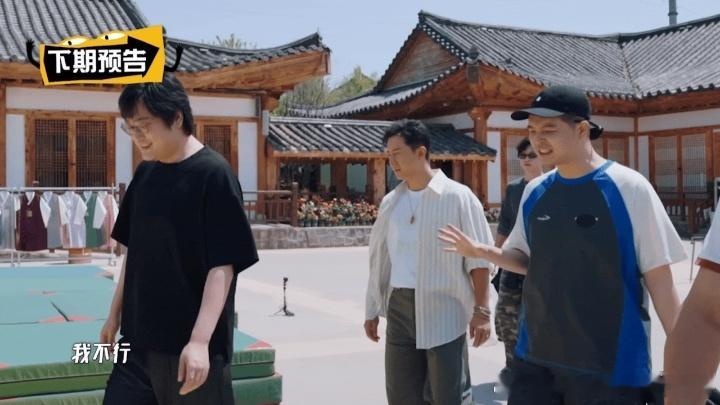 马頔在五哈学到真东西了马頔每年都过儿童节 别人铲零食讲究个手法，马頔讲究个气势。