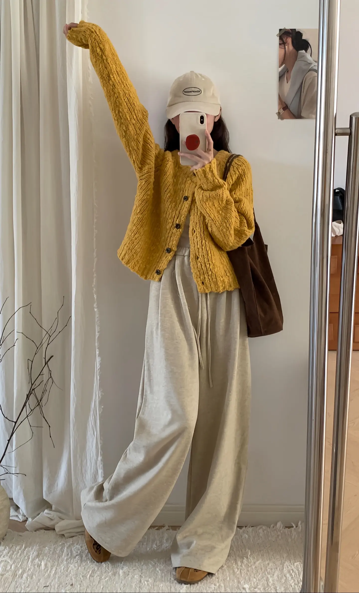 慵懒 舒适 松弛感穿搭。很显白的姜黄