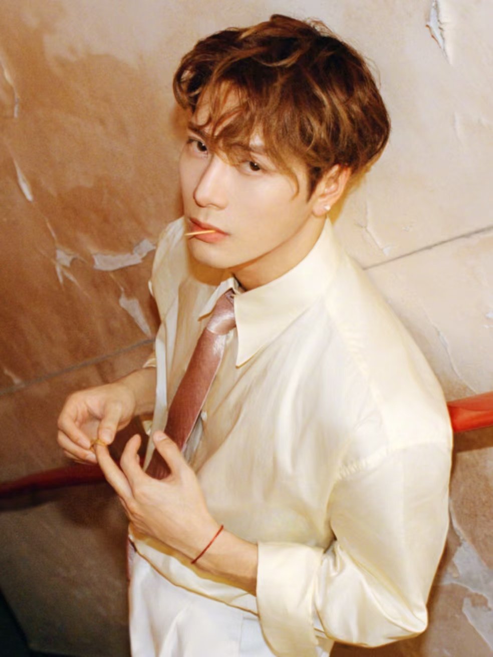 热门男星微博抖音ins三平台粉丝数量TOP9：TOP9 白敬亭TOP8 蔡徐坤T