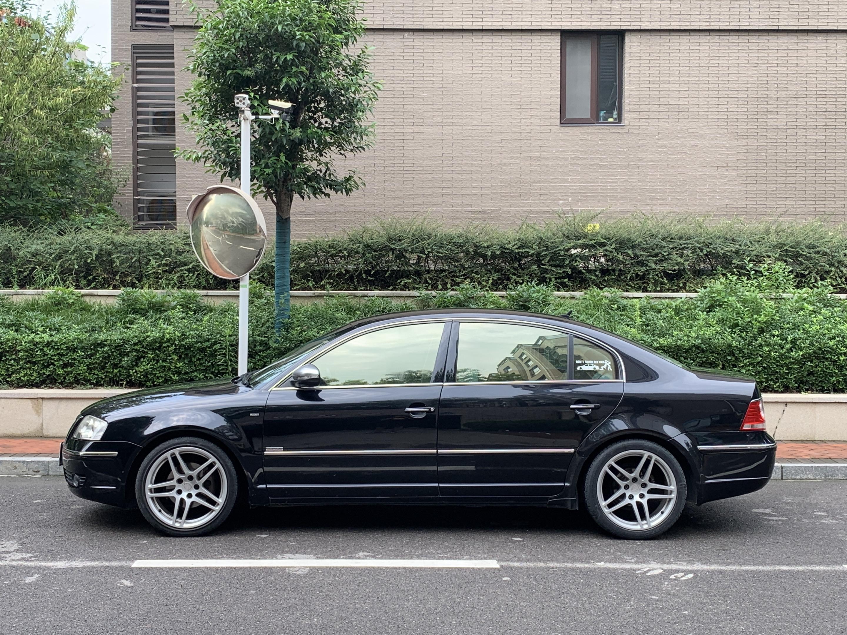 出两套保时捷macan轮毂带胎。数据大部分大众奥迪通用