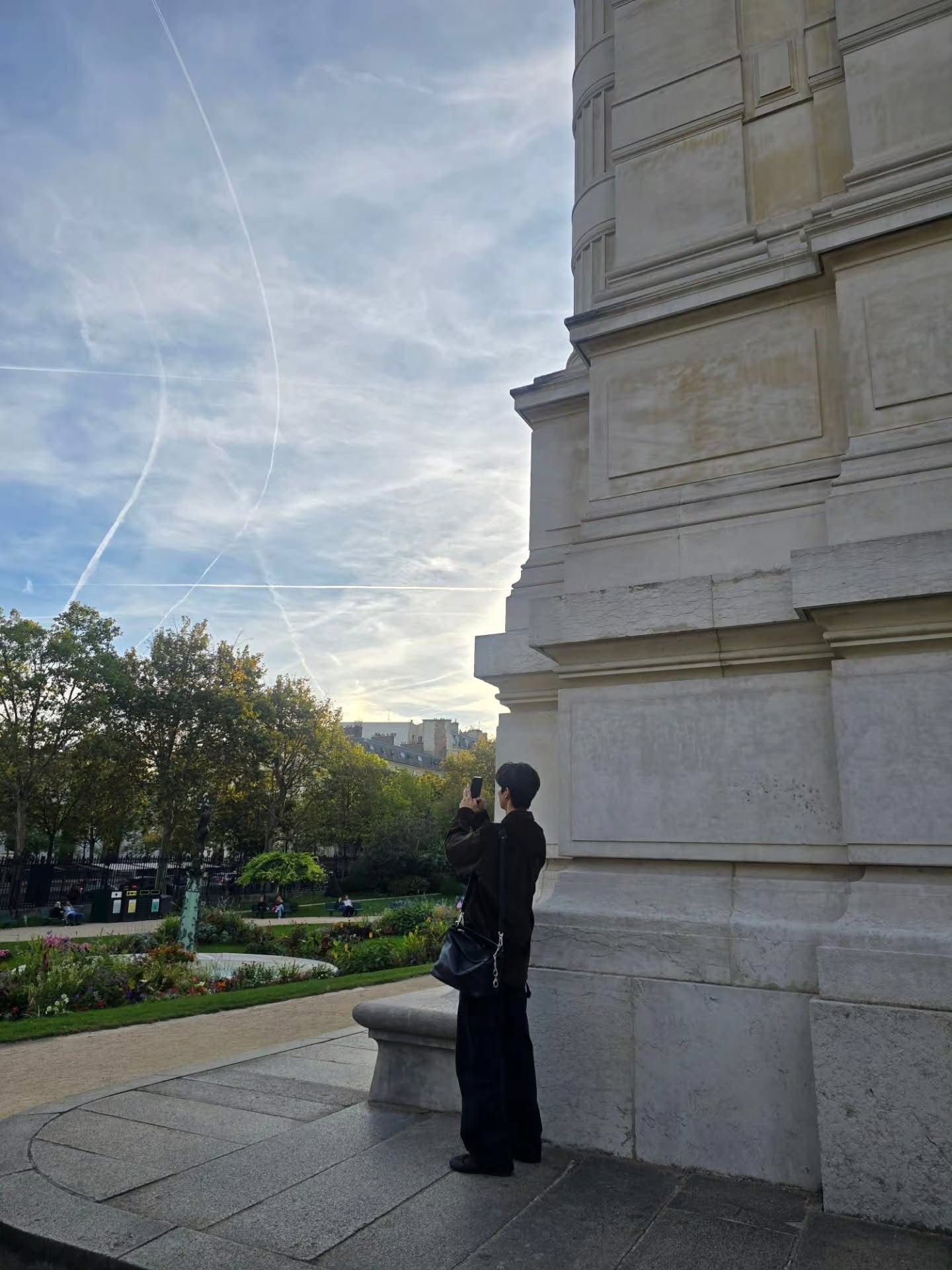 哥哥一拳抡死我吧。。。单利赫你好帅啊[色][色] ​​​