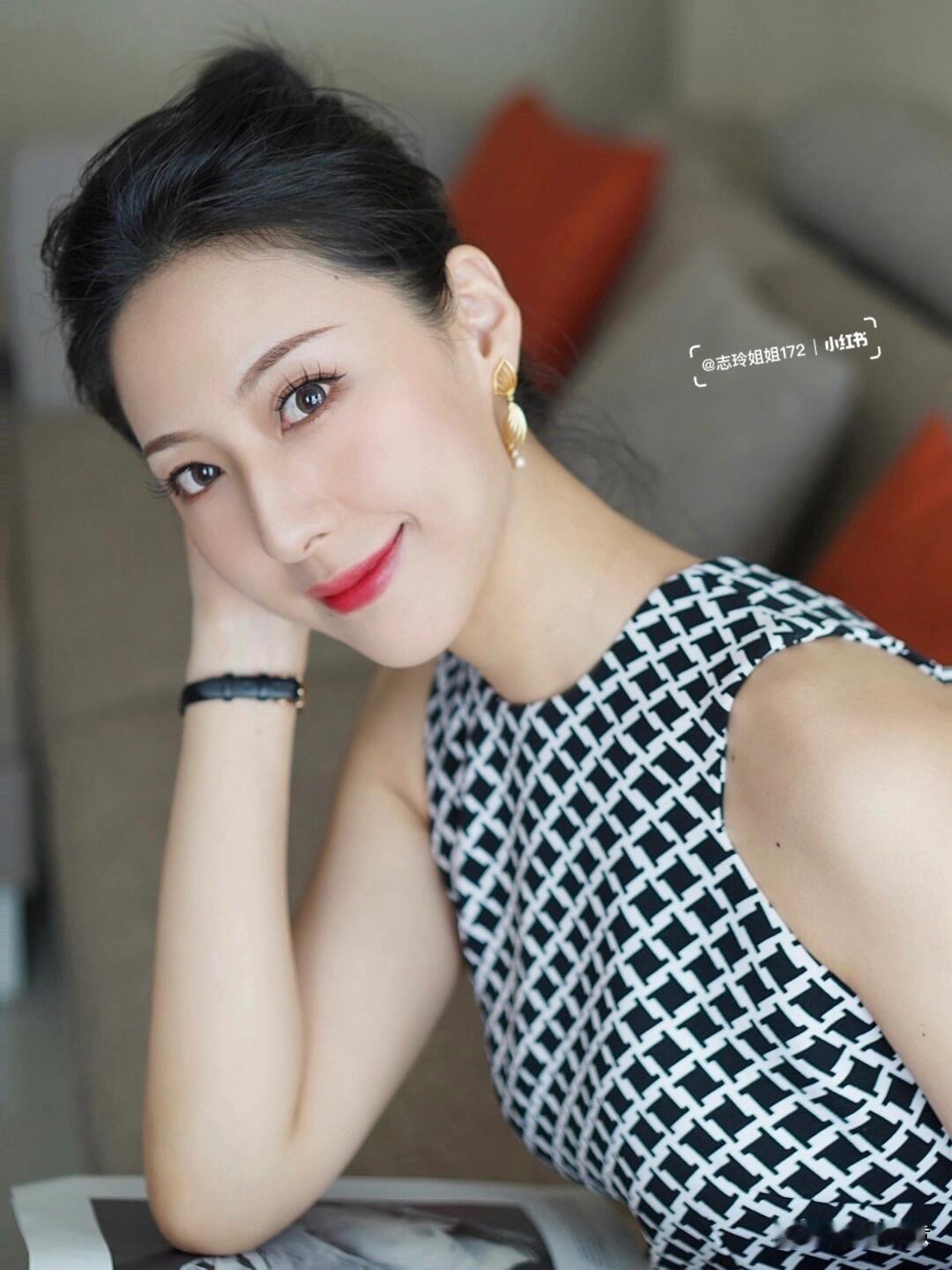 希望能再次见到你，祝福你永远美丽||时间像草一样生长
转眼已经夏山如碧
冬季将至