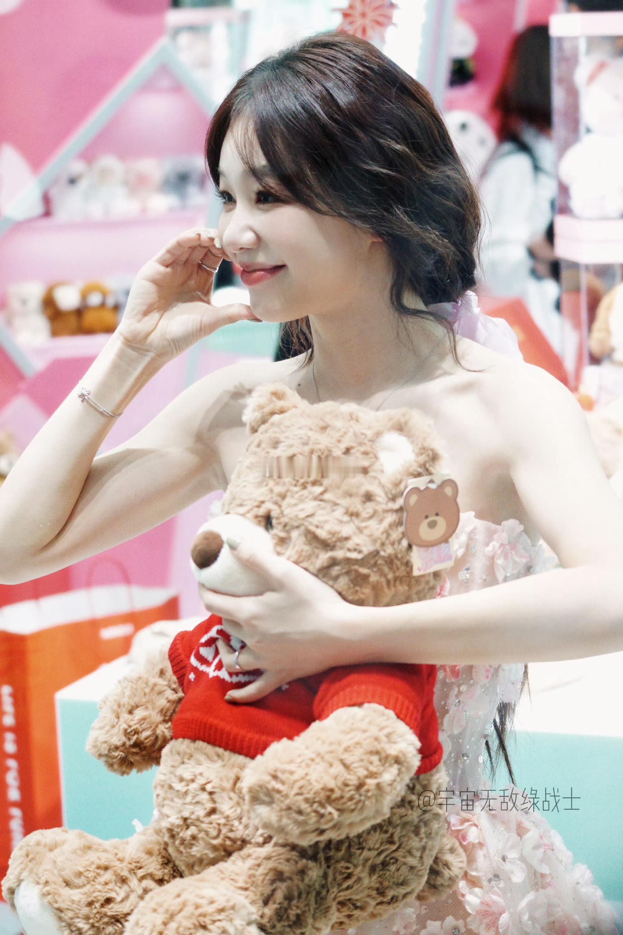 徐梦洁我从18年就跟你了  考古《创造101》，满是2018年夏天的回忆，也庆幸