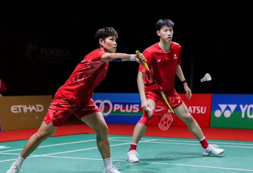 2026年名古屋亚运会 冯彦哲/黄东萍🇨🇳 12-21、14-21 西亚纳维