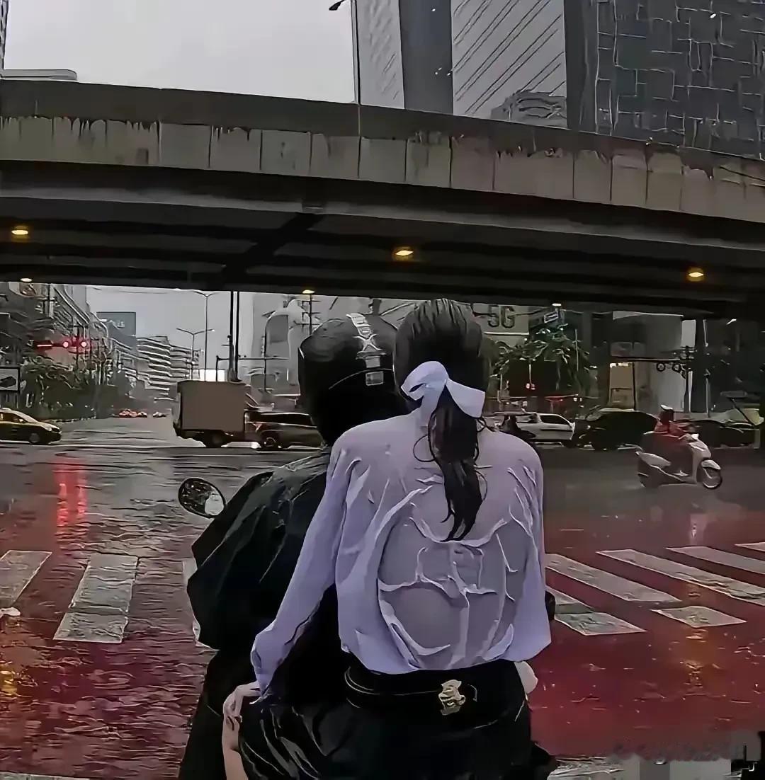 这个男人太自私了，没有一点怜香惜玉的男人气概！