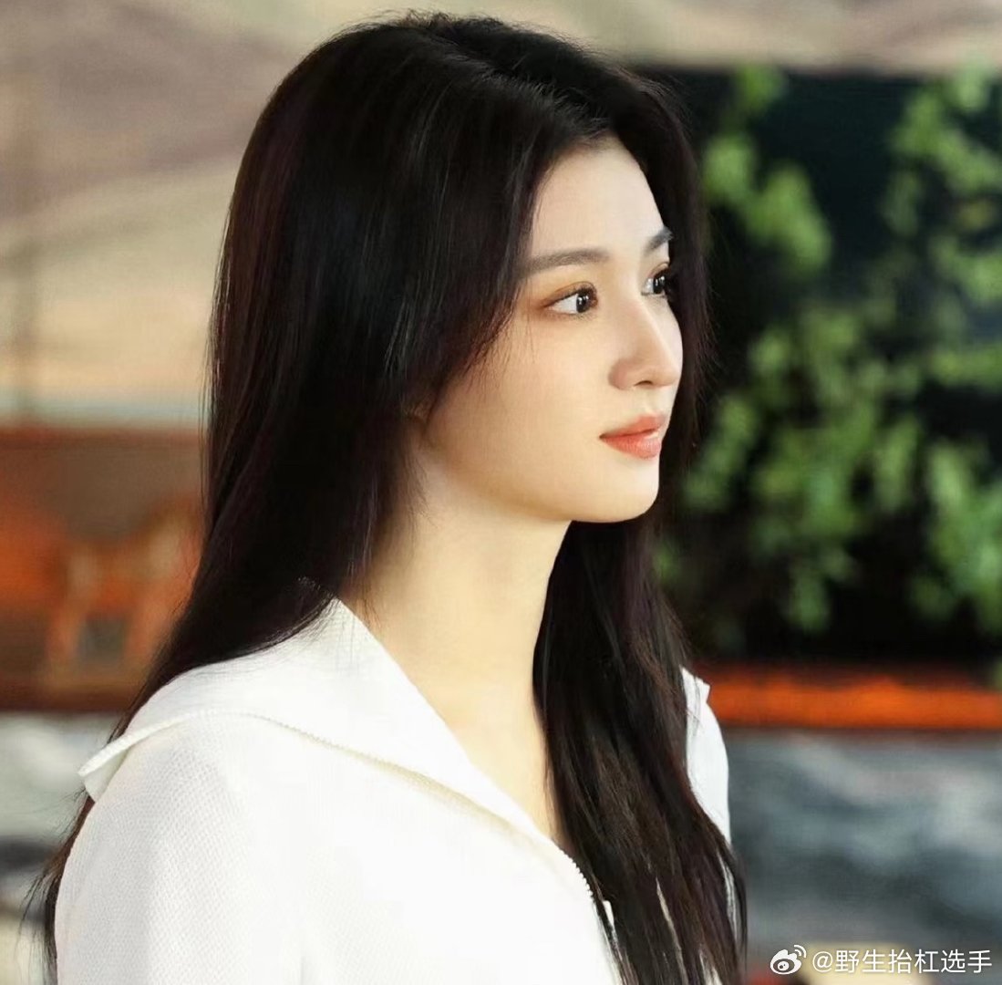 王楚然三部带“火”的剧：《我的人间烟火》、《爱情有烟火》、《这一秒过火》，播出反