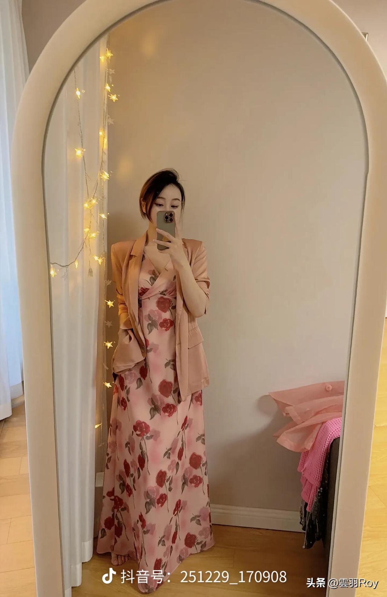 有钱有颜，为什么要知三当三，而且还是跟表哥？
2016年，表妹刚生完二胎，成了围