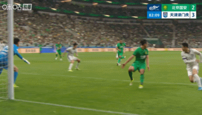 京津德比的裁判水平真的差，特别是VAR裁判，至少漏掉了北京国安2粒点球，特别是谢