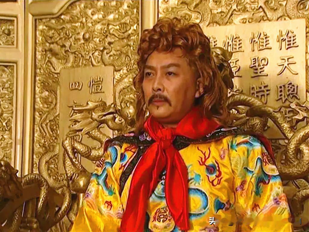 “我年轻时最大的理想是能有2000块钱存款，每天都能吃到烧鸡。”这是康乾雍三部曲