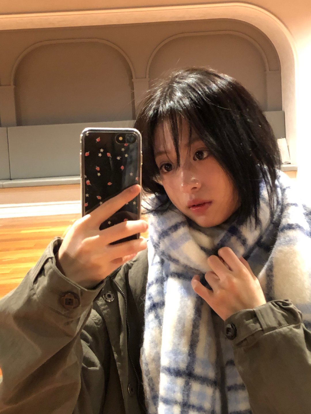 AHyeon郑雅贤 对镜自拍的雅贤 女友粉狂喜