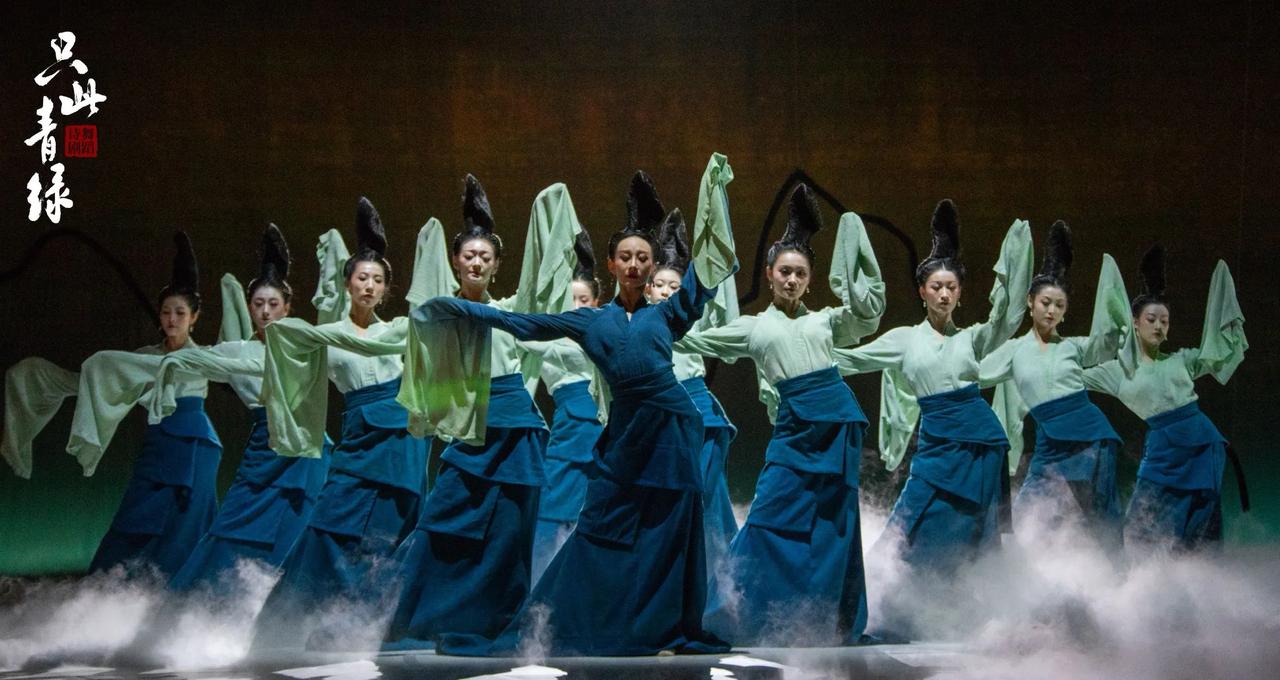 早年间，台湾影视、歌曲风靡大陆，辐射全球华人社群，是华语流行文化里亮眼的一抹印记