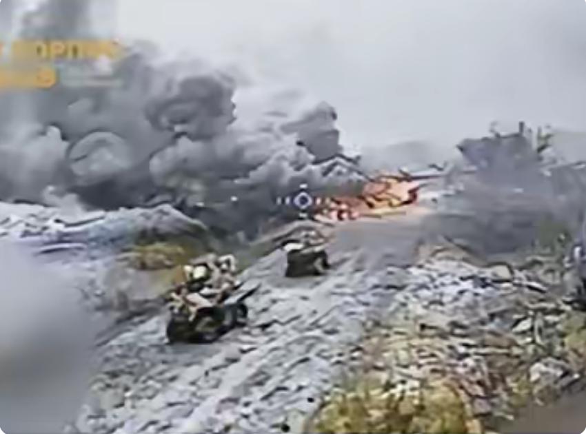 俄军王牌第76空降师进城了 乌克兰方面消息，俄军第一王牌第76空降师已经抵达红军