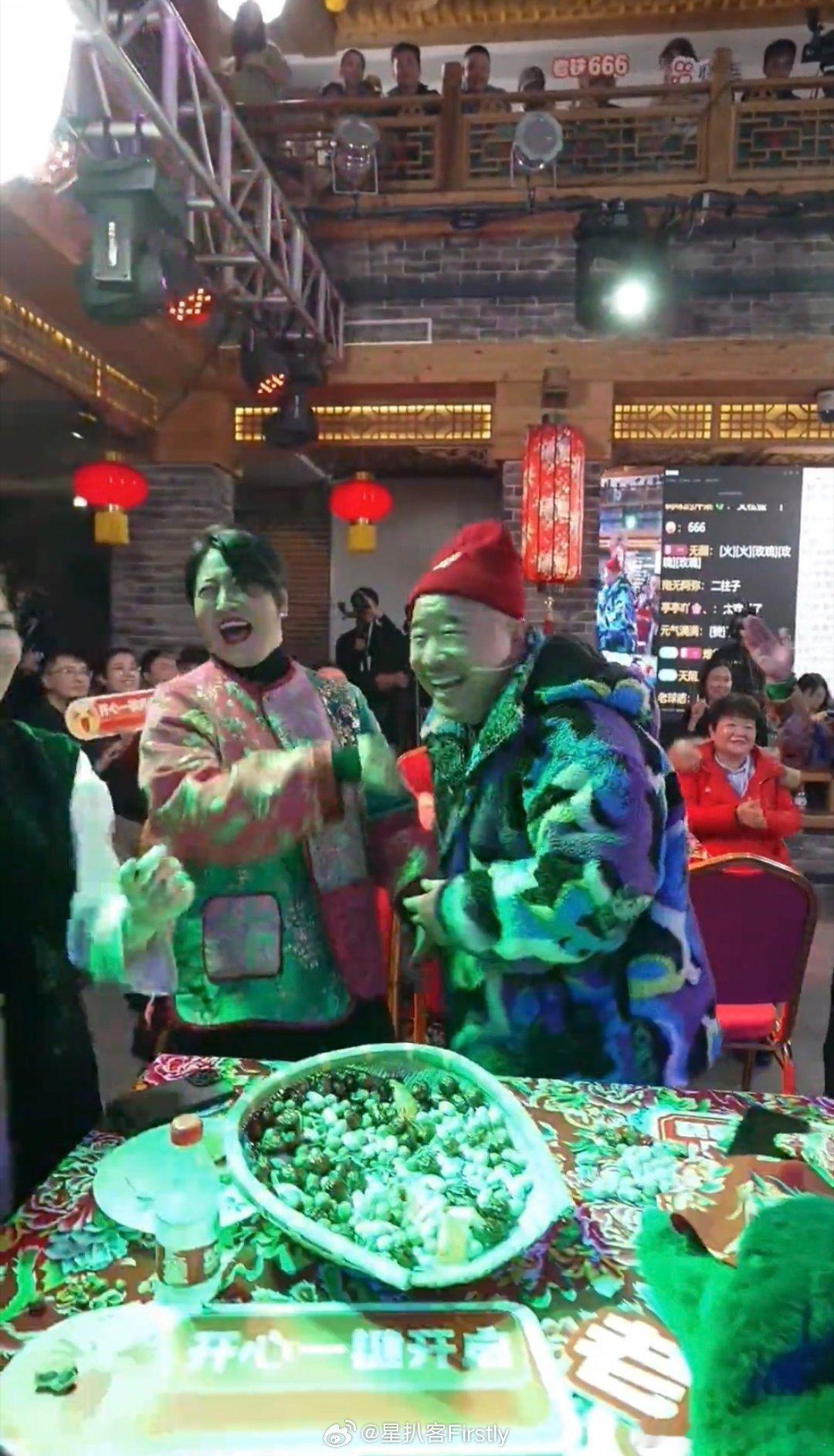 被接地气的小年春晚硬控了   一提到小年春晚，我就想到了东北人的幽默，真是绝了！