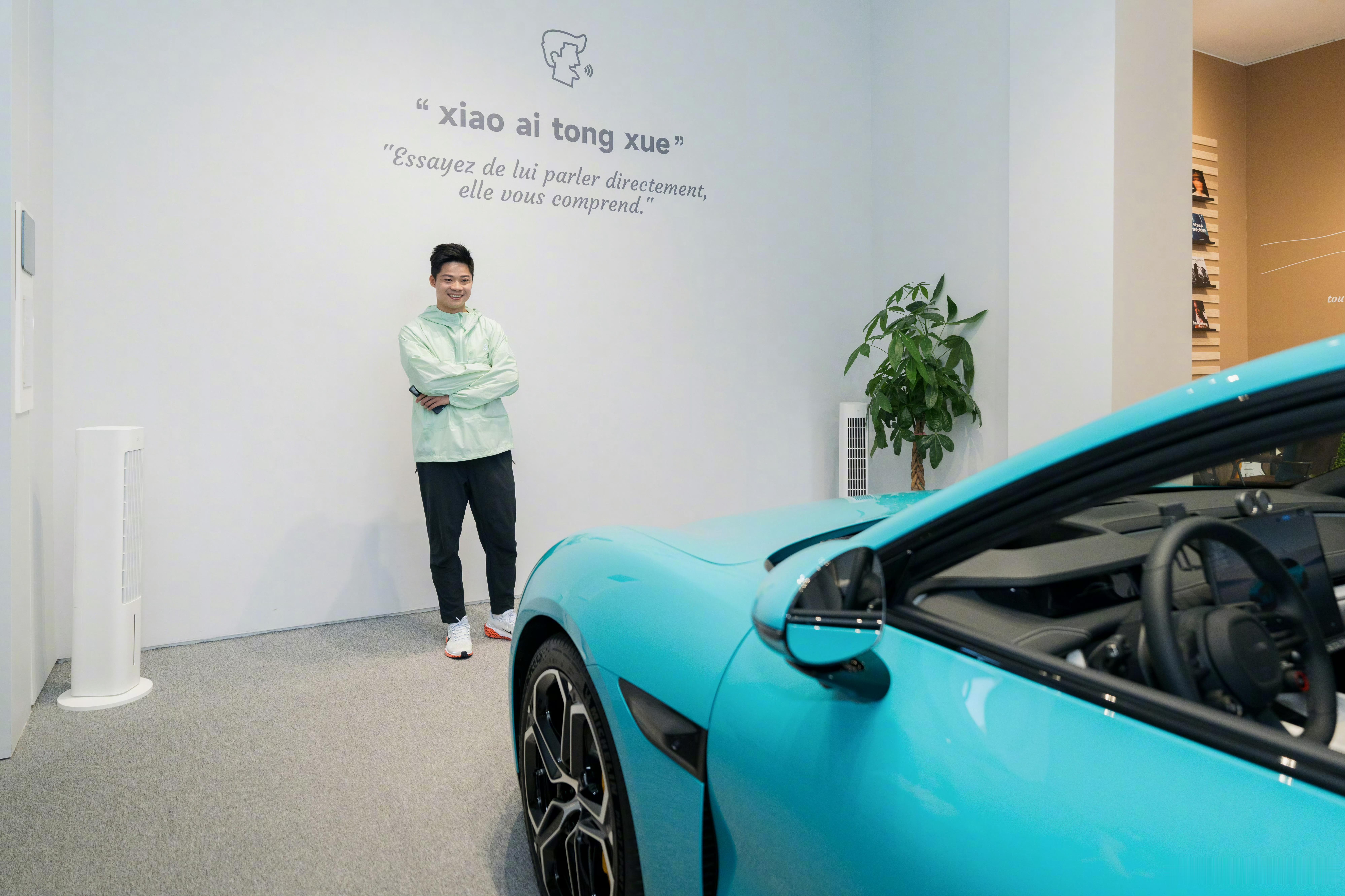 苏炳添成为小米汽车品牌代言人。苏炳添和SU7都姓“SU”，而且苏炳添还是SU7 