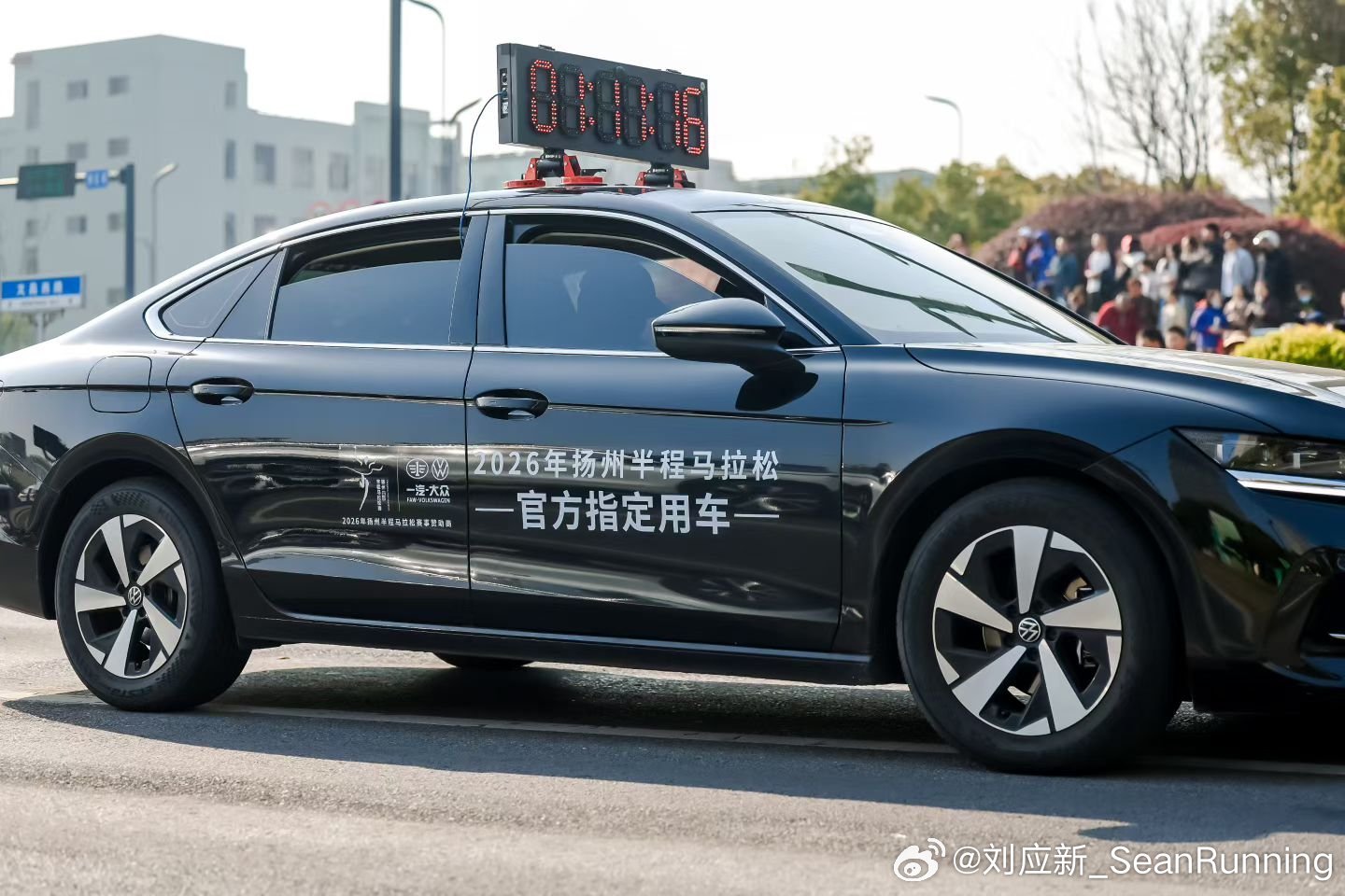 烟花三月，诗意扬州迎来别样盛景，扬马限定搭子闪亮登场！一汽-大众全新速腾S与全新