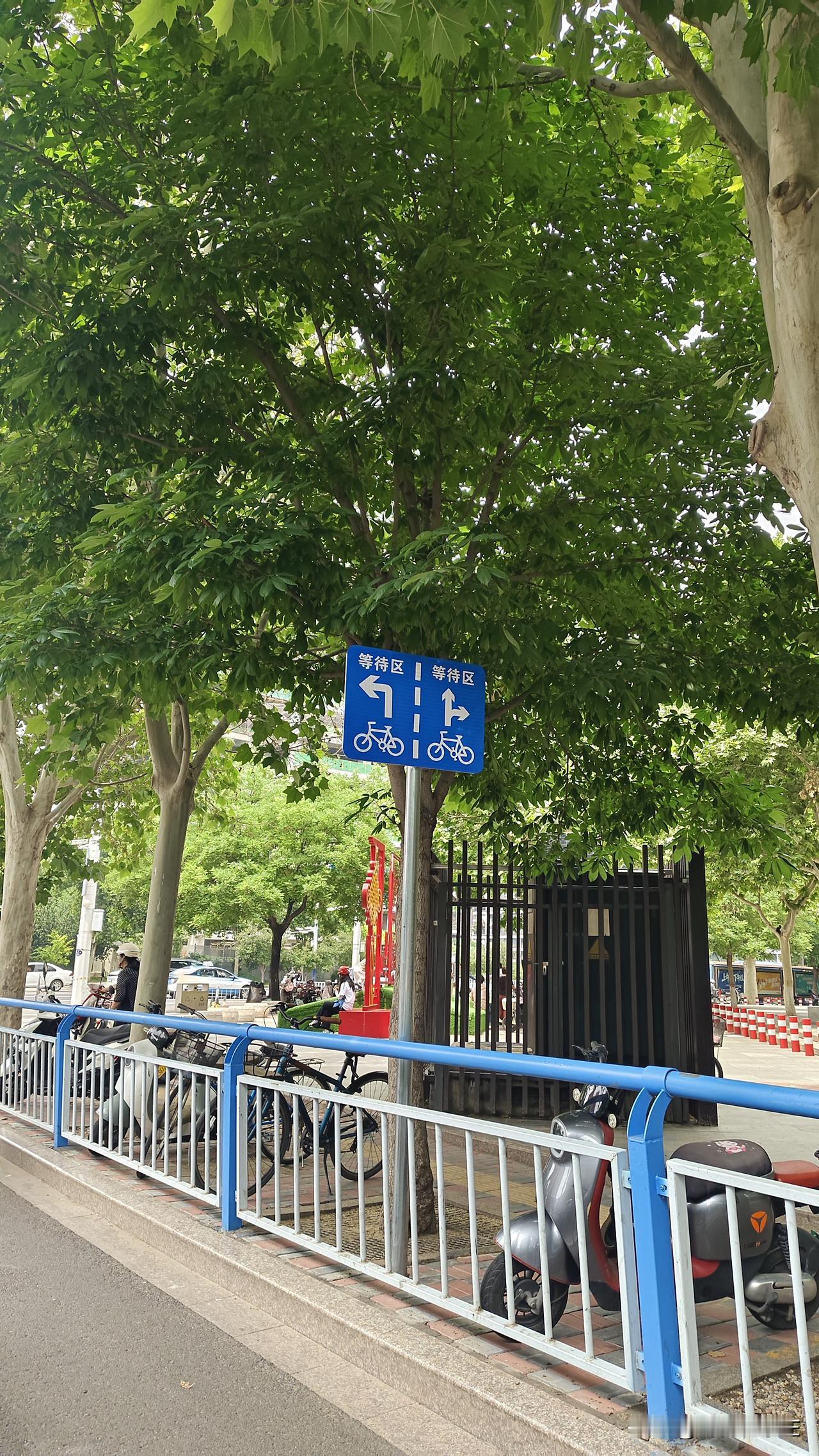 电瓶车测速，我双手支持！如果大家都是25的速度，那就太好了！
现在路上的电瓶车，