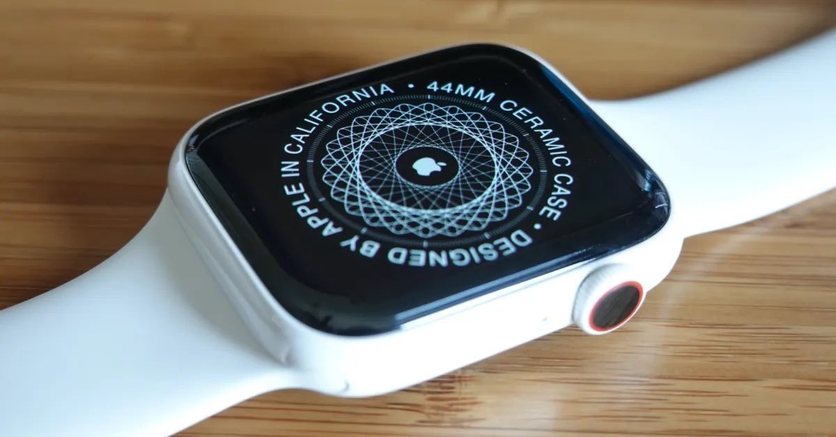 【新款陶瓷材质的 Apple Watch 可能很快就会发售】据彭博社的 Mark