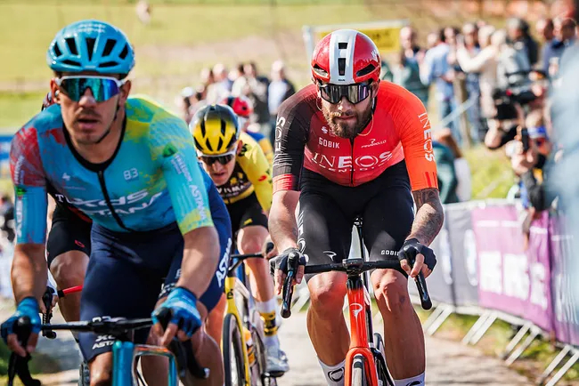 甘纳赛前：骑行鲁贝石头路就像在洗衣机里一样。甘纳今年春天有两大目标，一个是米兰圣