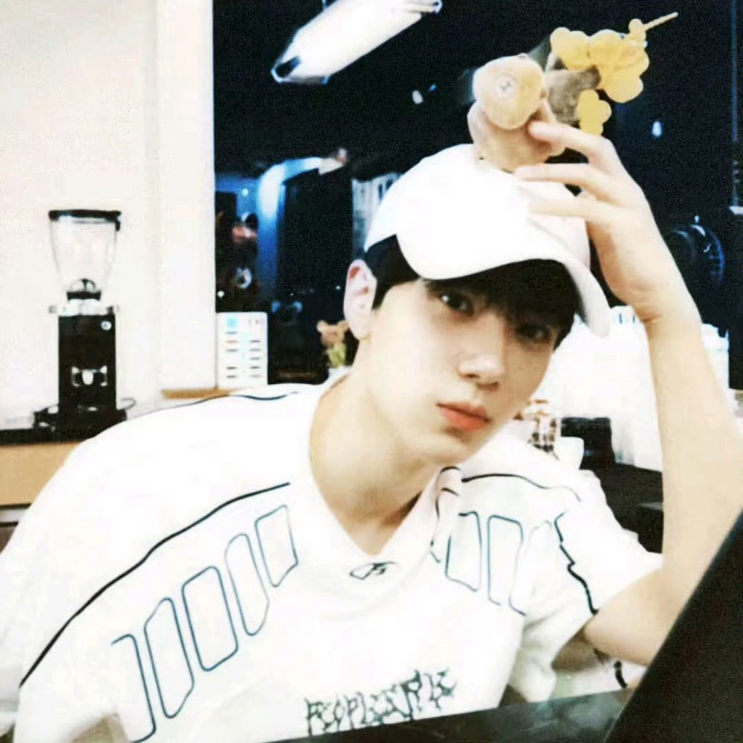 余承恩 yce余承恩天书黎明 yce余承恩顾天 “没有人会在意他的努力过程，只会