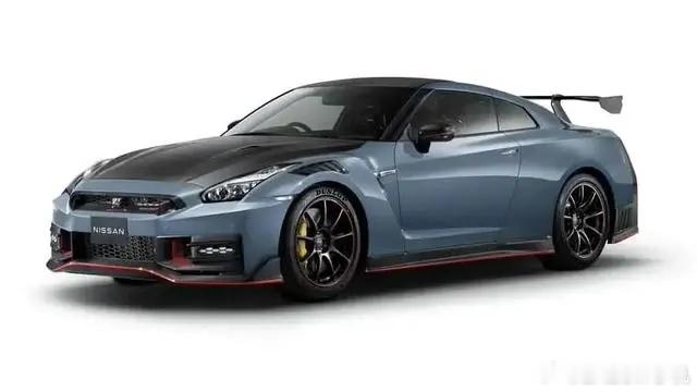 #大v聊车##enzo碎钞机# 【即将绝版的日产GT-R，铁粉们可以考虑入手了】