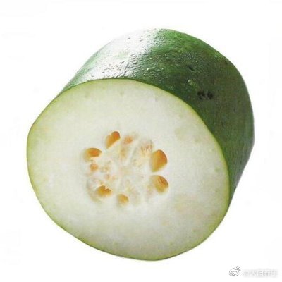 冬瓜，夏天多吃可以消暑冬瓜，是我们日常食用的食物。它的名字可以看出性偏寒凉。它的
