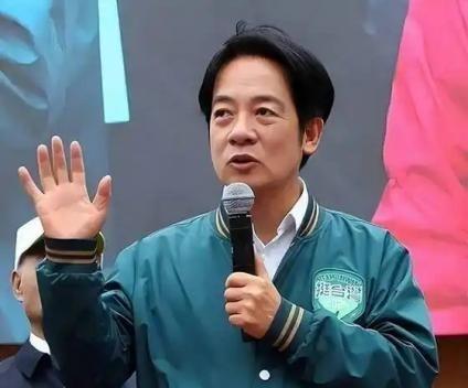台湾问题如果一年年拖下去，等到台湾一方拥有大规模杀伤性武器，等到美西方国家驻军台
