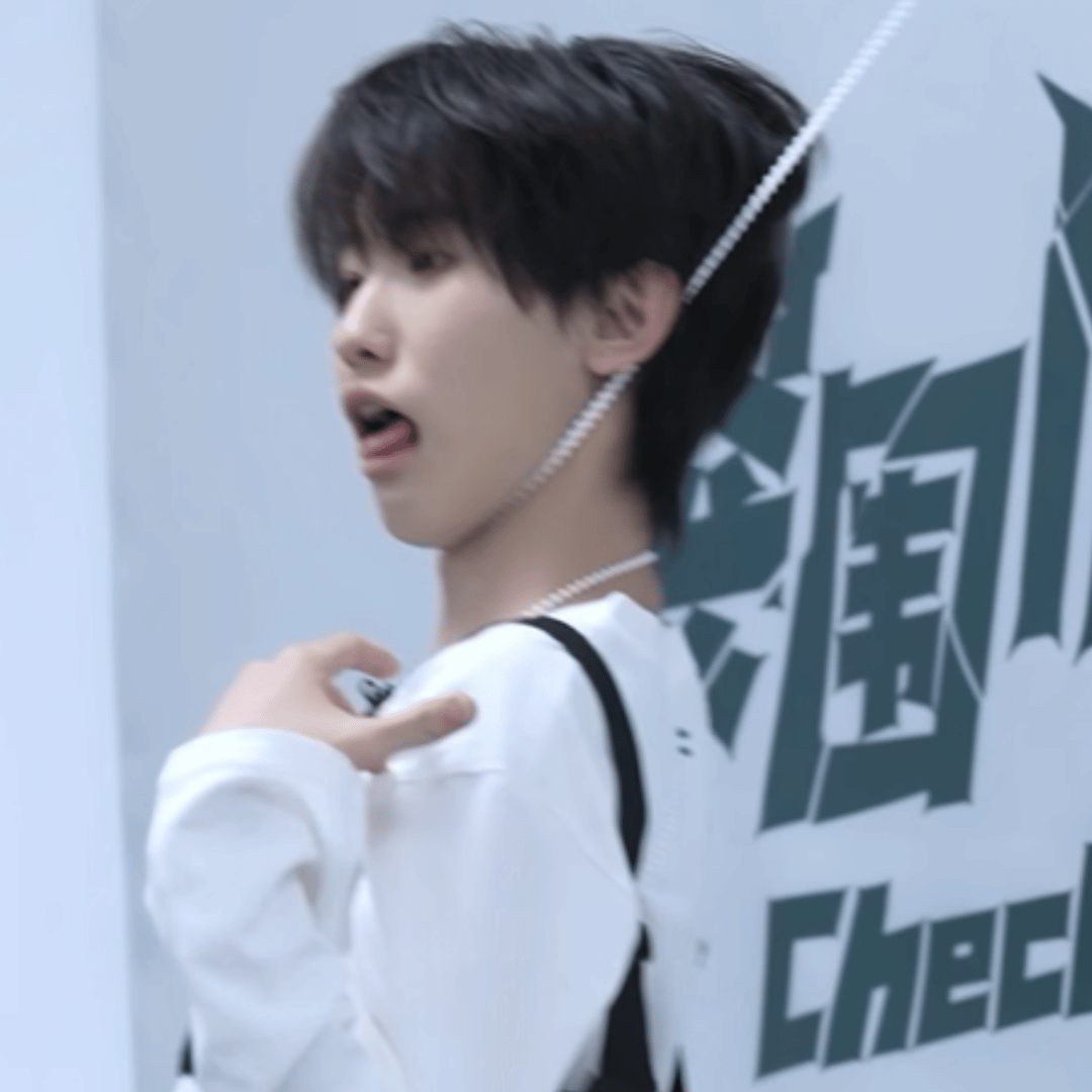 我只要过得好一点 生活就这么对我 