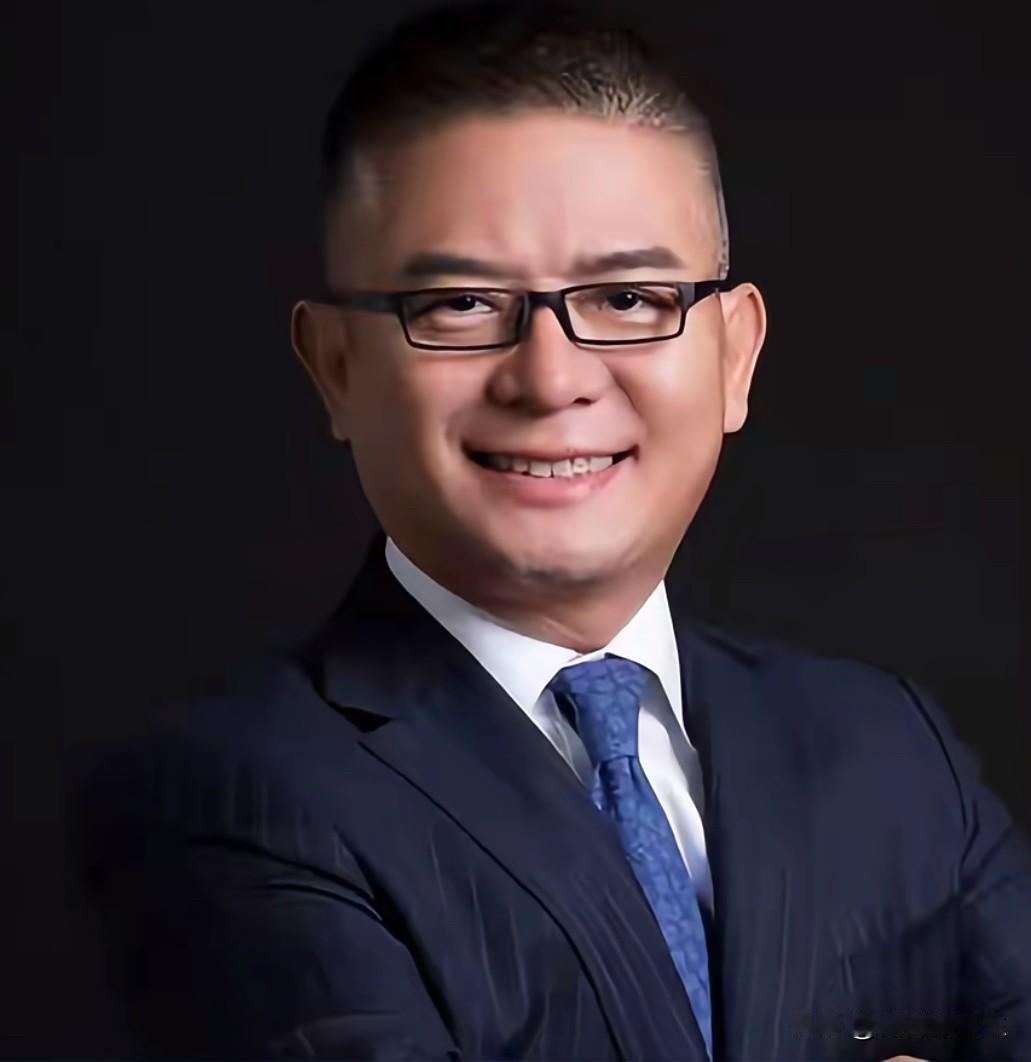 看到上海猎头圈大佬庄华也没了，心里真咯噔一下。

62岁的人，非要练出一身腱子肉