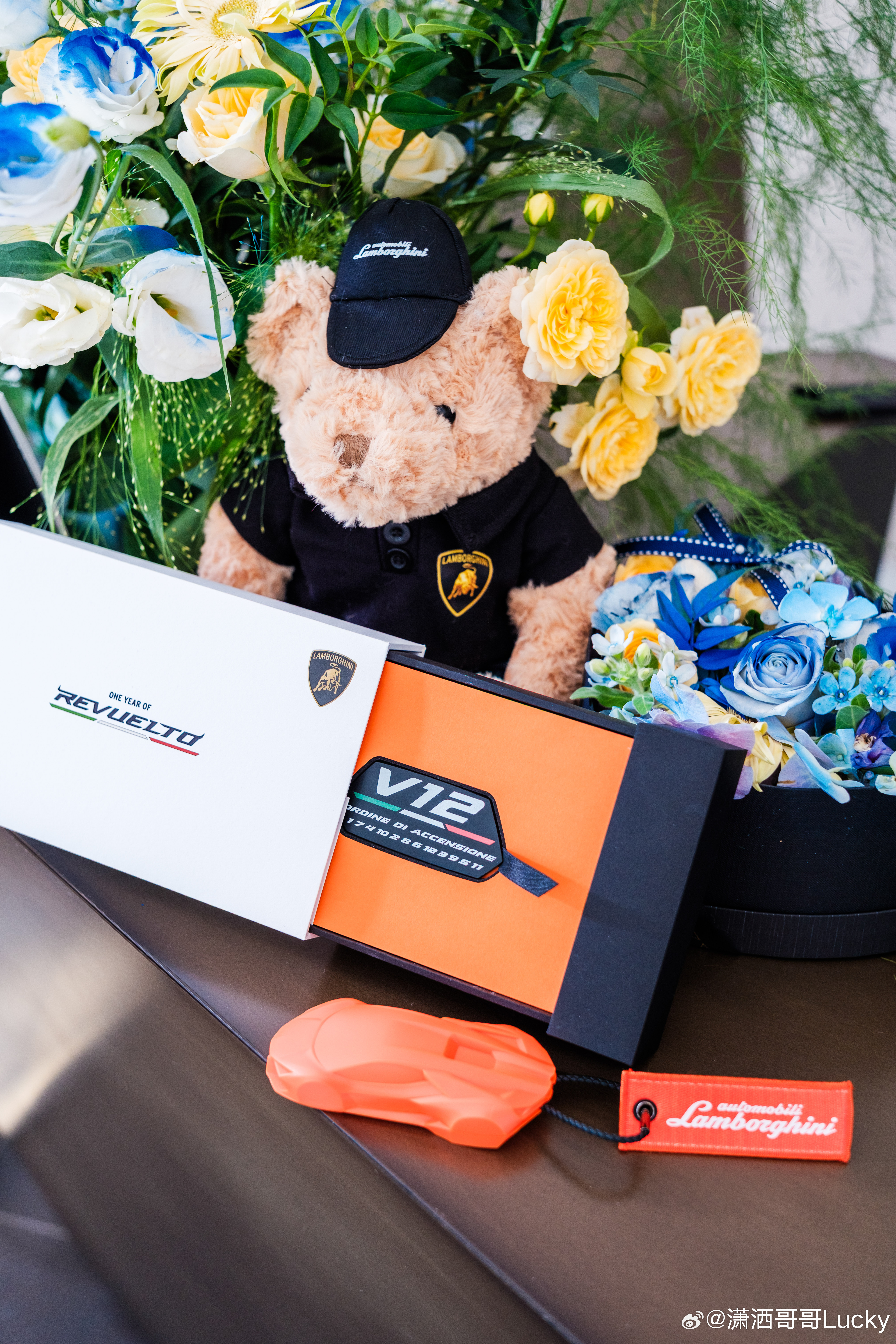 兰博基尼revuelto [可乐] ​​​