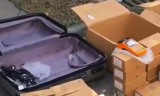 玩具掏空海鲜藏血样！10万孕妇血被偷运境外丨惊天基因走私案曝光
跨越全国整整23