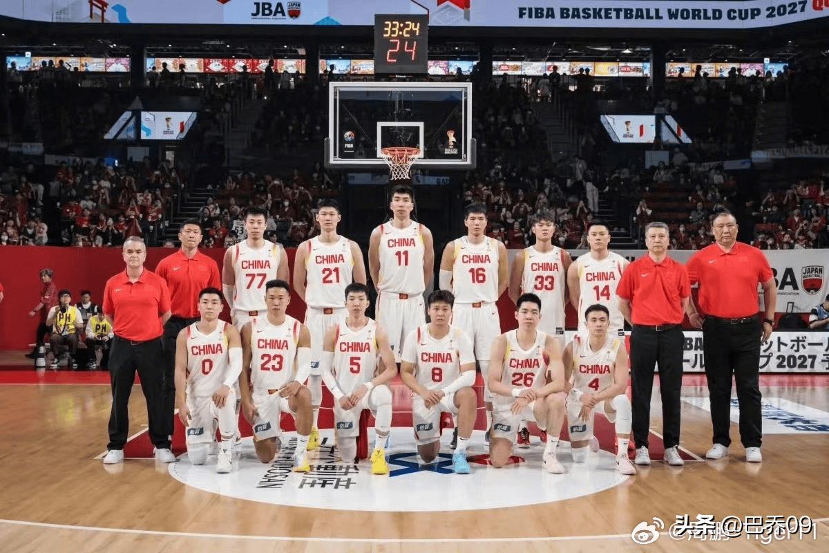 中国男篮出征马尼拉的12人名单出来了，没啥意外，就是上一场逆转日本队的原班人马，