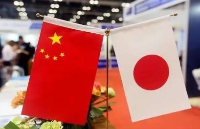 一个日本华人曾一针见血指出：现在中国若再战日本，撑不了14年，不是中国能撑多久，