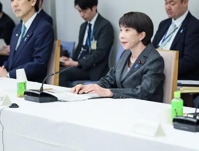 美日财长20分钟会面

高市的政治补票局暴露了

高市早苗为何反复强调“安全与经