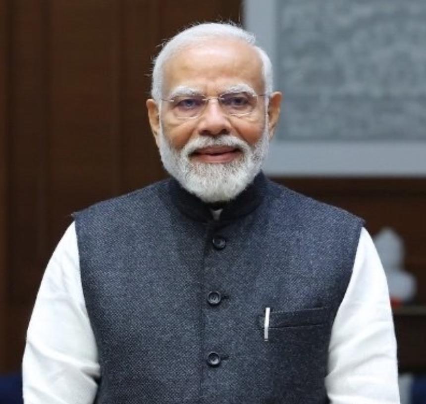 印度总理莫迪14日晚发文说：“接到我的朋友美国总统唐纳德·特朗普打来的电话。我们